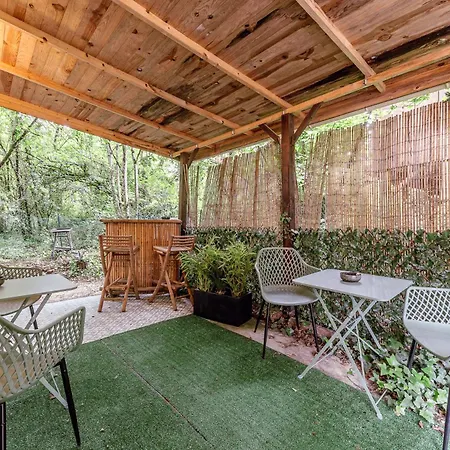 Country house Cocon Dans Les Bois *